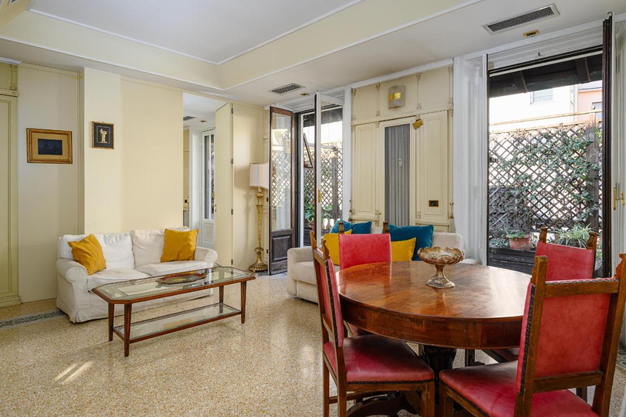 Duomo - Fontana Penthouse With Beautiful Terrace Apartman Milánó Kültér fotó
